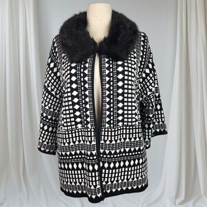 Chicos Black/White Open Front Cardigan w/ Removable Faux‎ Fur Collar Size 3 XL
